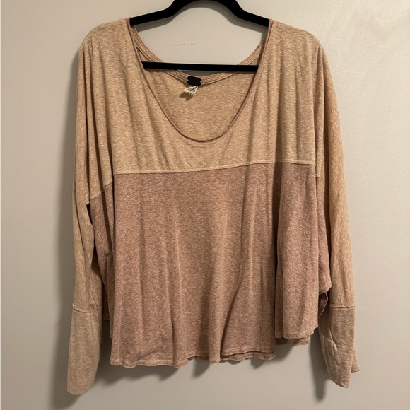 Free people top - Picture 1 of 3